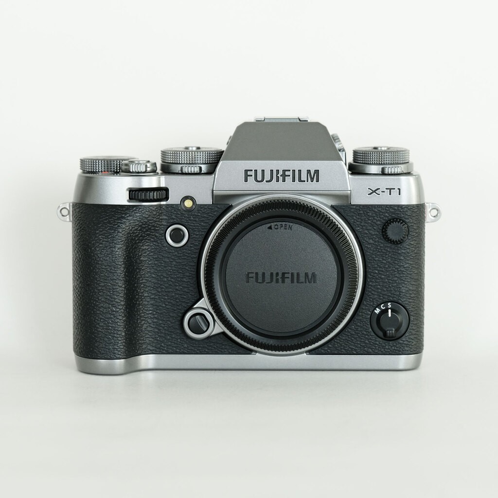 FUJIFILM X-T1