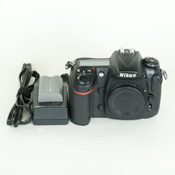 Nikon D300 ボディ