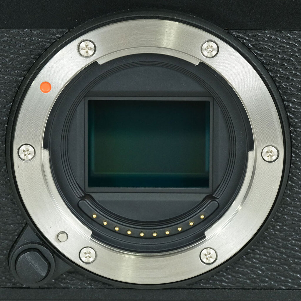 FUJIFILM X-E4