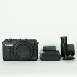 Canon EOS M ボディ ブラック