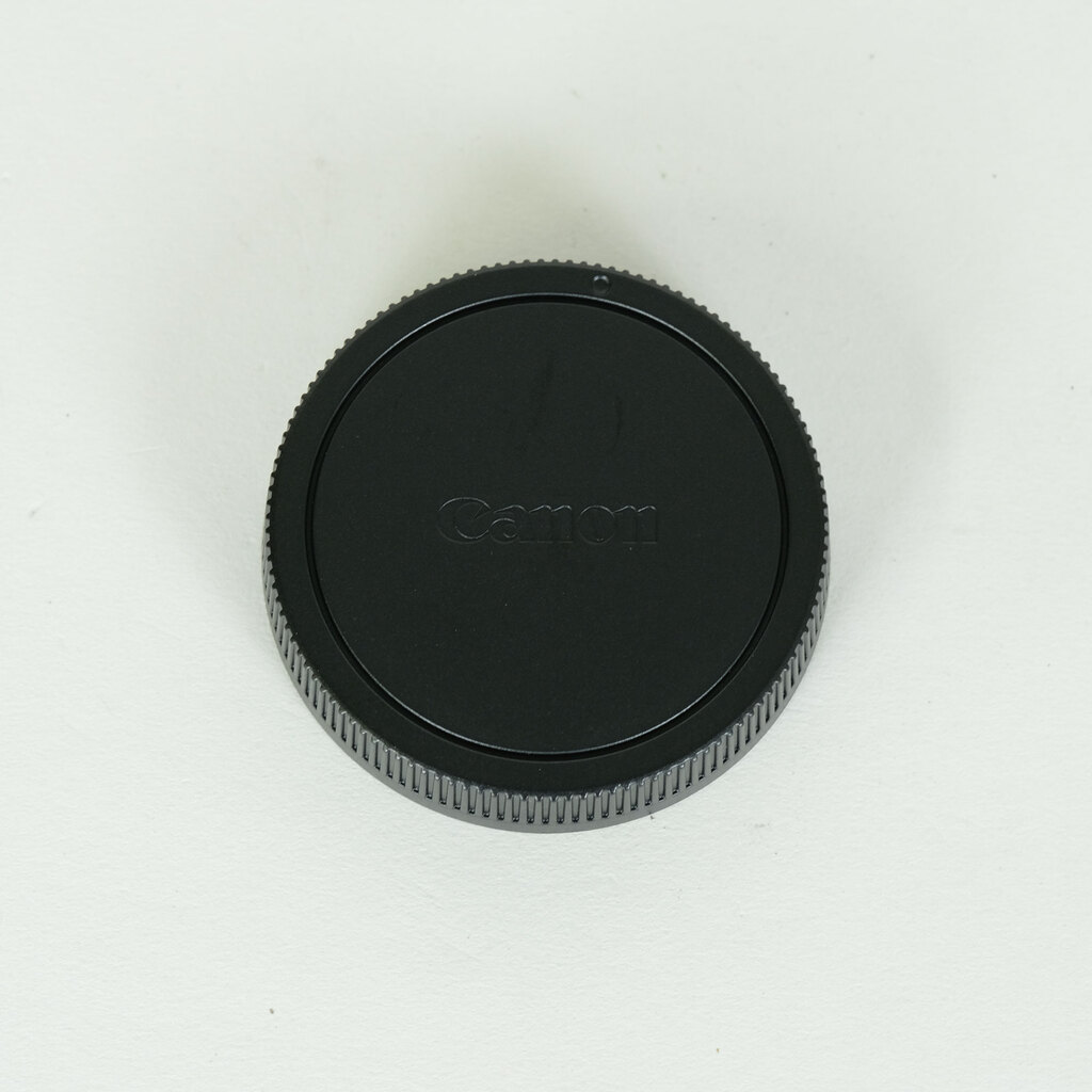 Canon EF-M28mm F3.5 マクロ IS STM