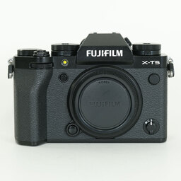 FUJIFILM X-T5
