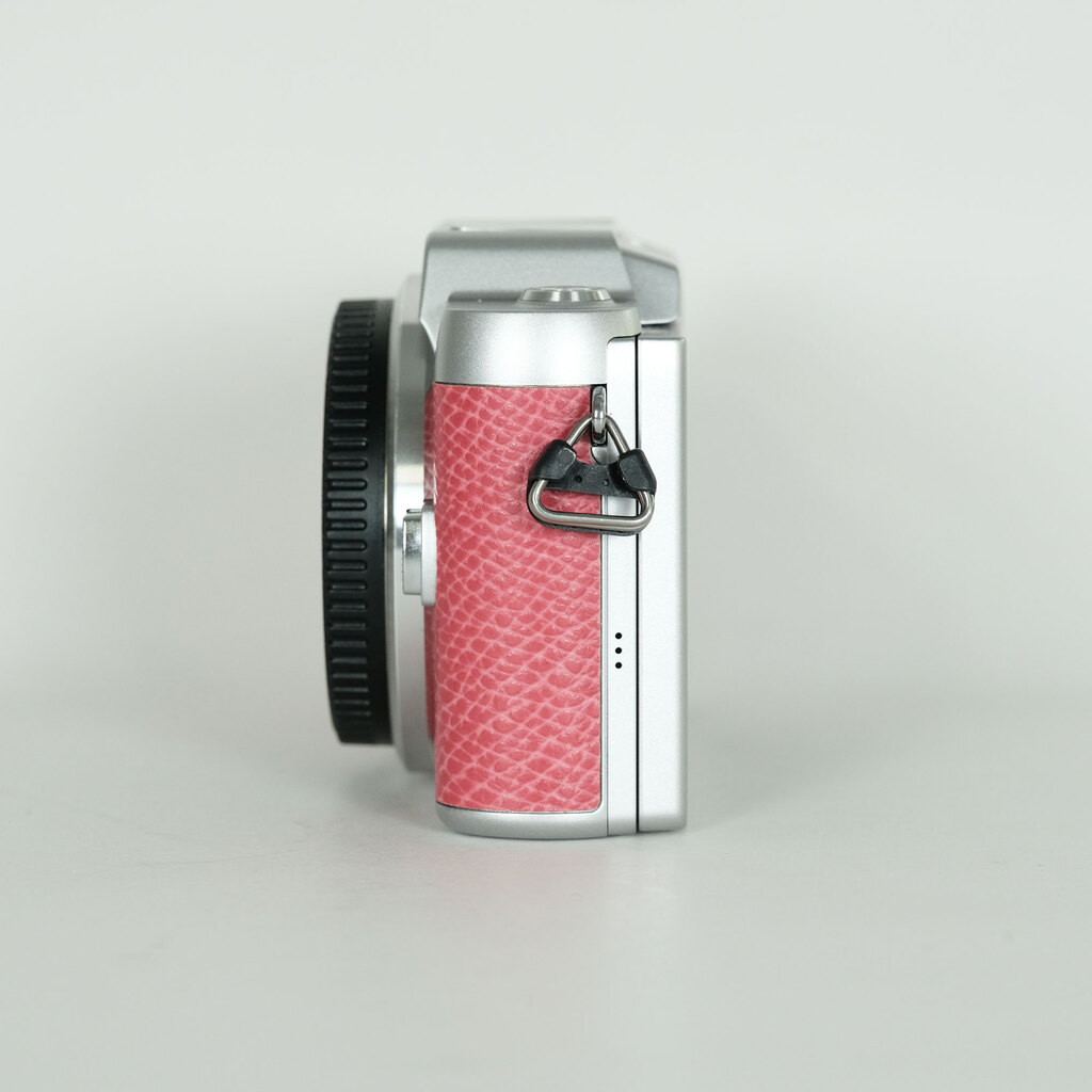 Panasonic LUMIX DMC-GF7 ボディ ピンクの出品 | ONE SCENE（ワンシーン）