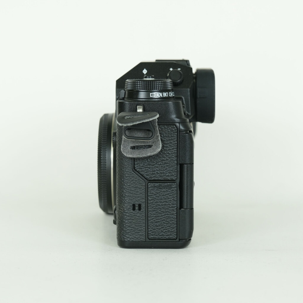 FUJIFILM X-T4