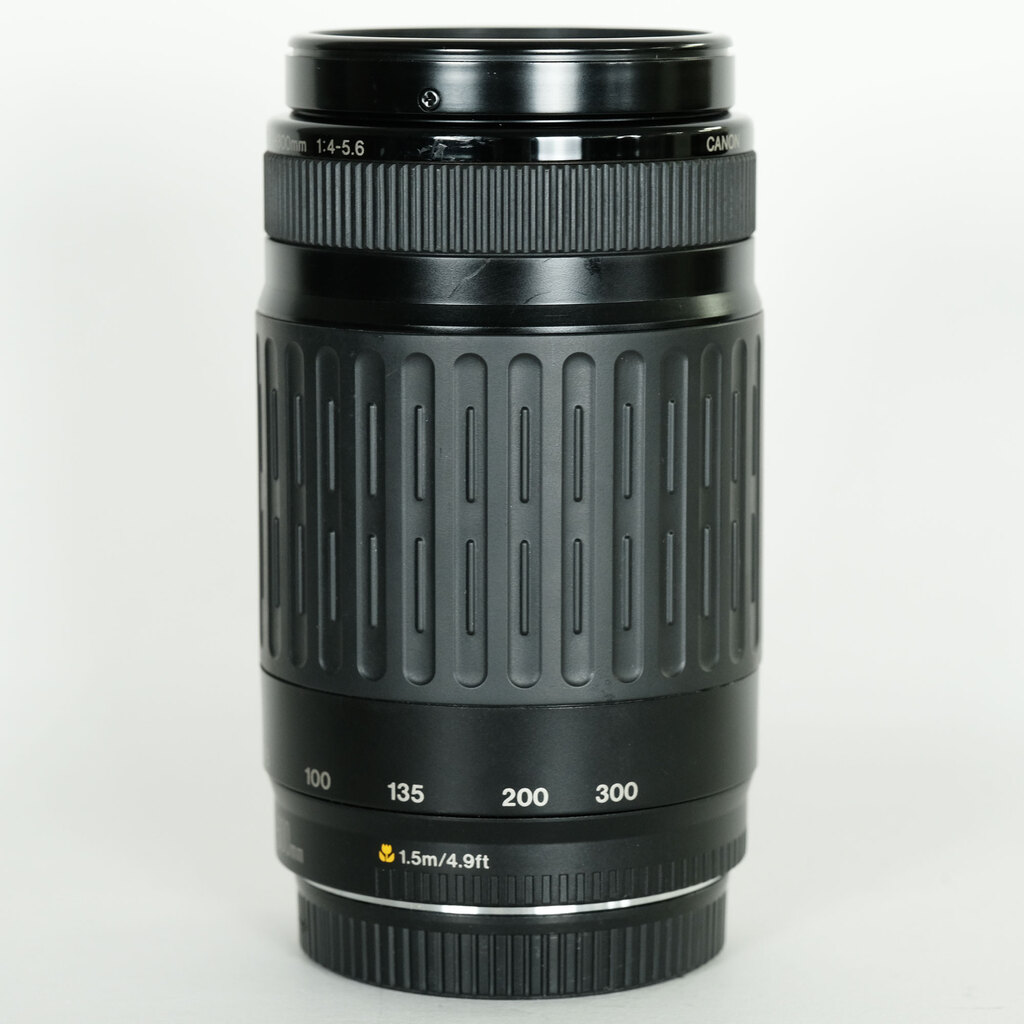 Canon EF75-300mm F4-5.6 IS USM
