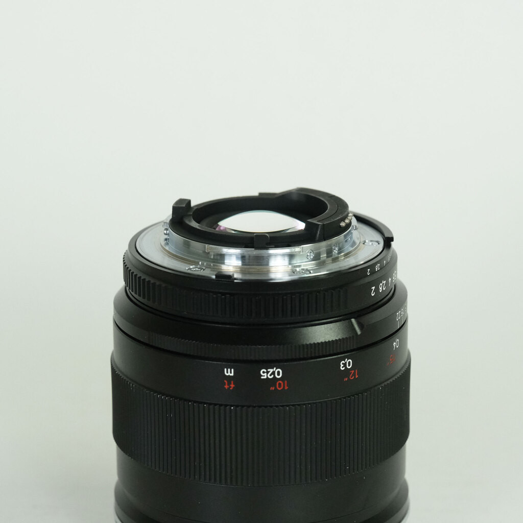 コシナ ツァイス Distagon T*2/25mm ZF.2 コシナ ツァイス Distagon T*2/25mm ZF.2