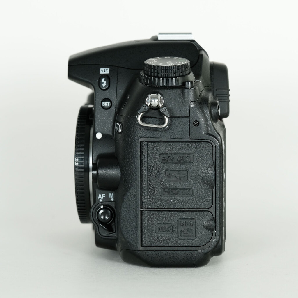 Nikon D7000