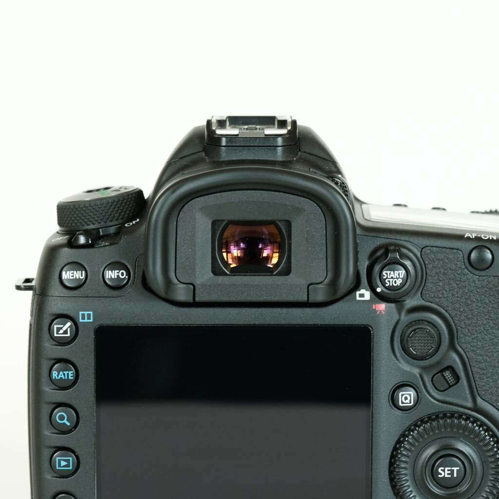 Canon EOS 5D Mark IV