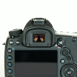 Canon EOS 5D Mark IV