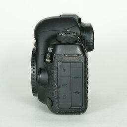 Canon EOS 5D Mark IV Canon EOS 5D Mark IV