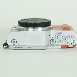 Panasonic LUMIX DC-GF10 ボディ オレンジ
