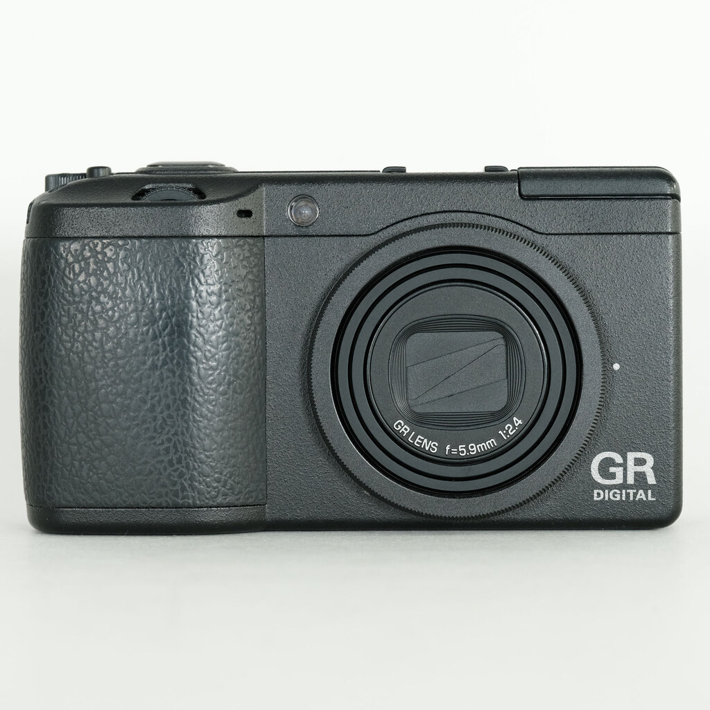 RICOH GR DIGITAL II