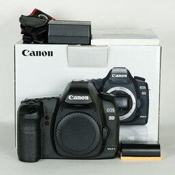 Canon EOS 5D MarkII ボディ