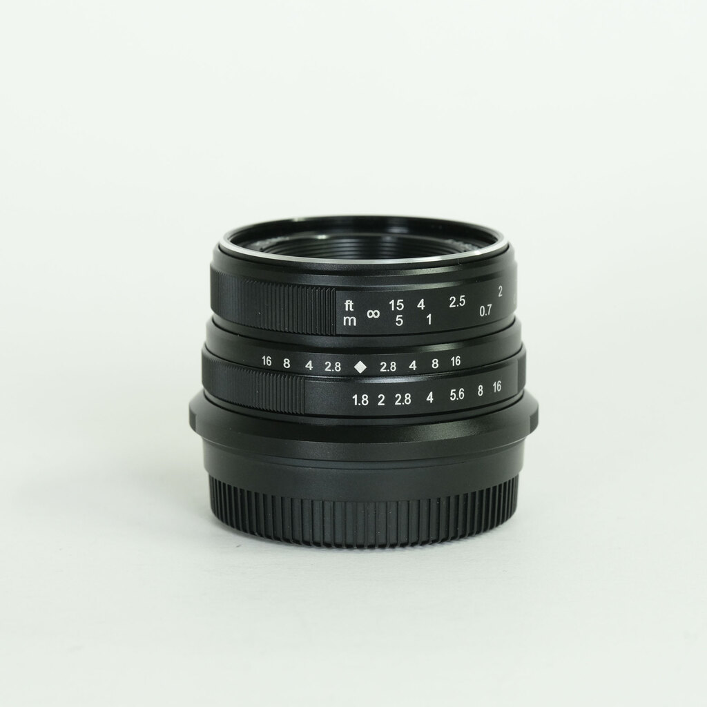 七工匠 7artisans 25mm F1.8 (フジフイルムX用) ブラック