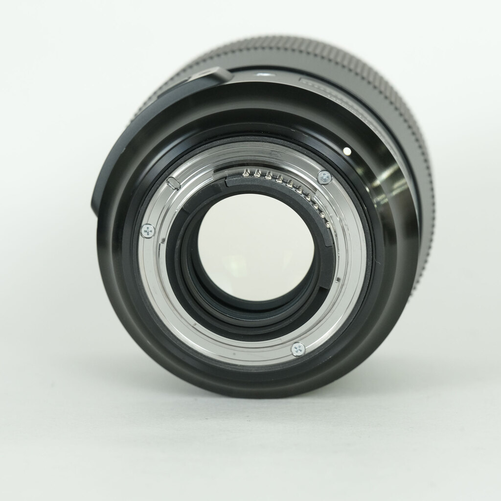 SIGMA 135mm F1.8 DG HSM｜Art [ニコンF用]