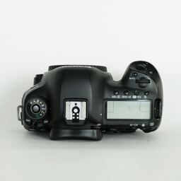 Canon EOS 5D Mark IV