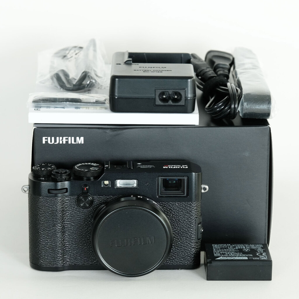 FUJIFILM X100F ブラック