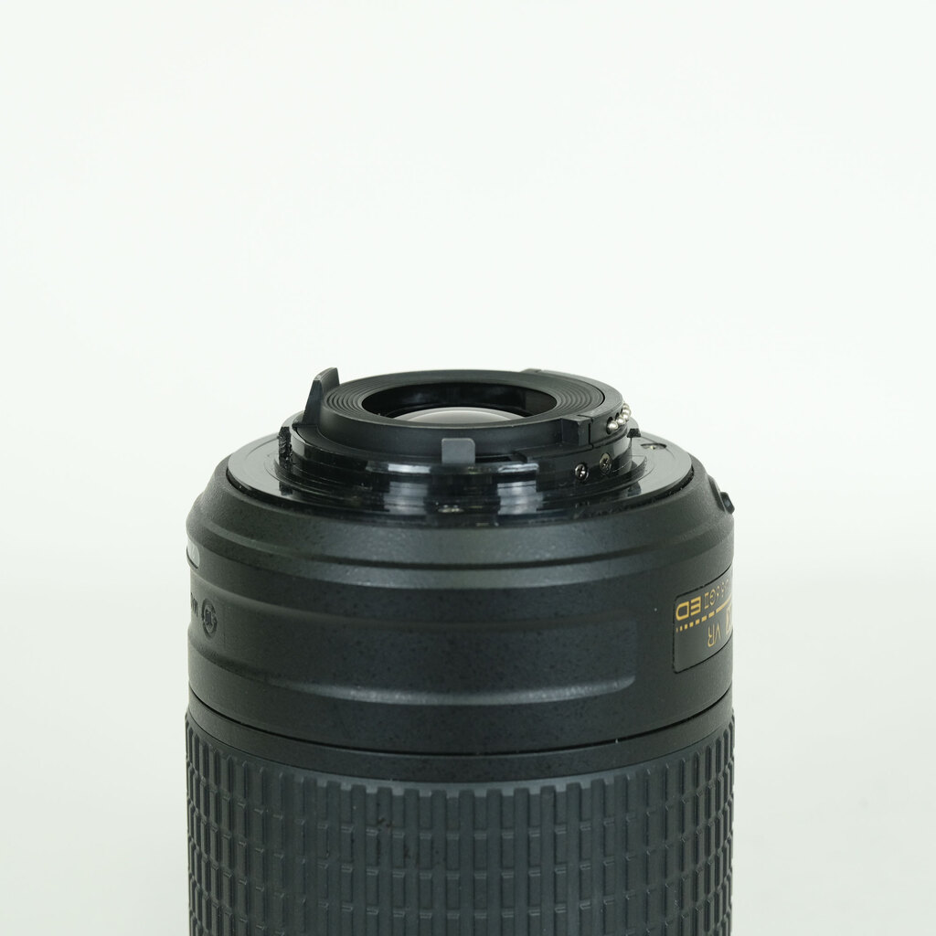 Nikon AF-S DX NIKKOR 55-200mm F4-5.6G ED VR II Nikon AF-S DX NIKKOR 55-200mm F4-5.6G ED VR II