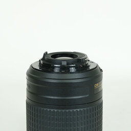 Nikon AF-S DX NIKKOR 55-200mm F4-5.6G ED VR II Nikon AF-S DX NIKKOR 55-200mm F4-5.6G ED VR II