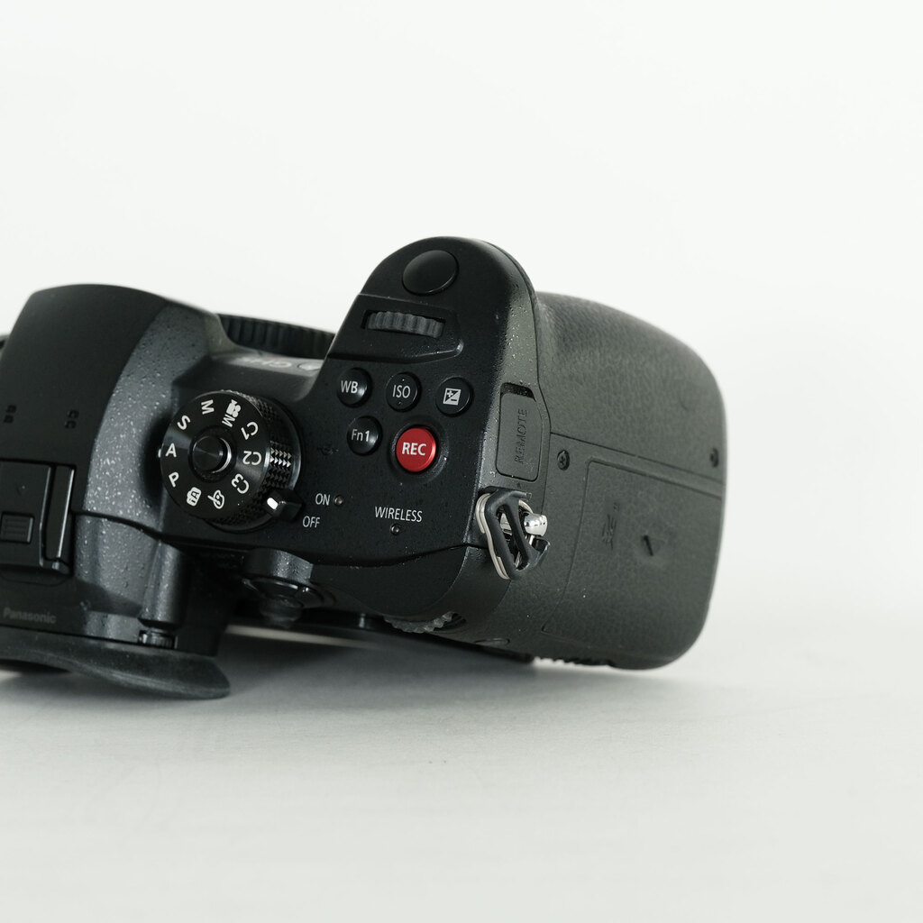 Panasonic LUMIX DC-GH5S Panasonic LUMIX DC-GH5S