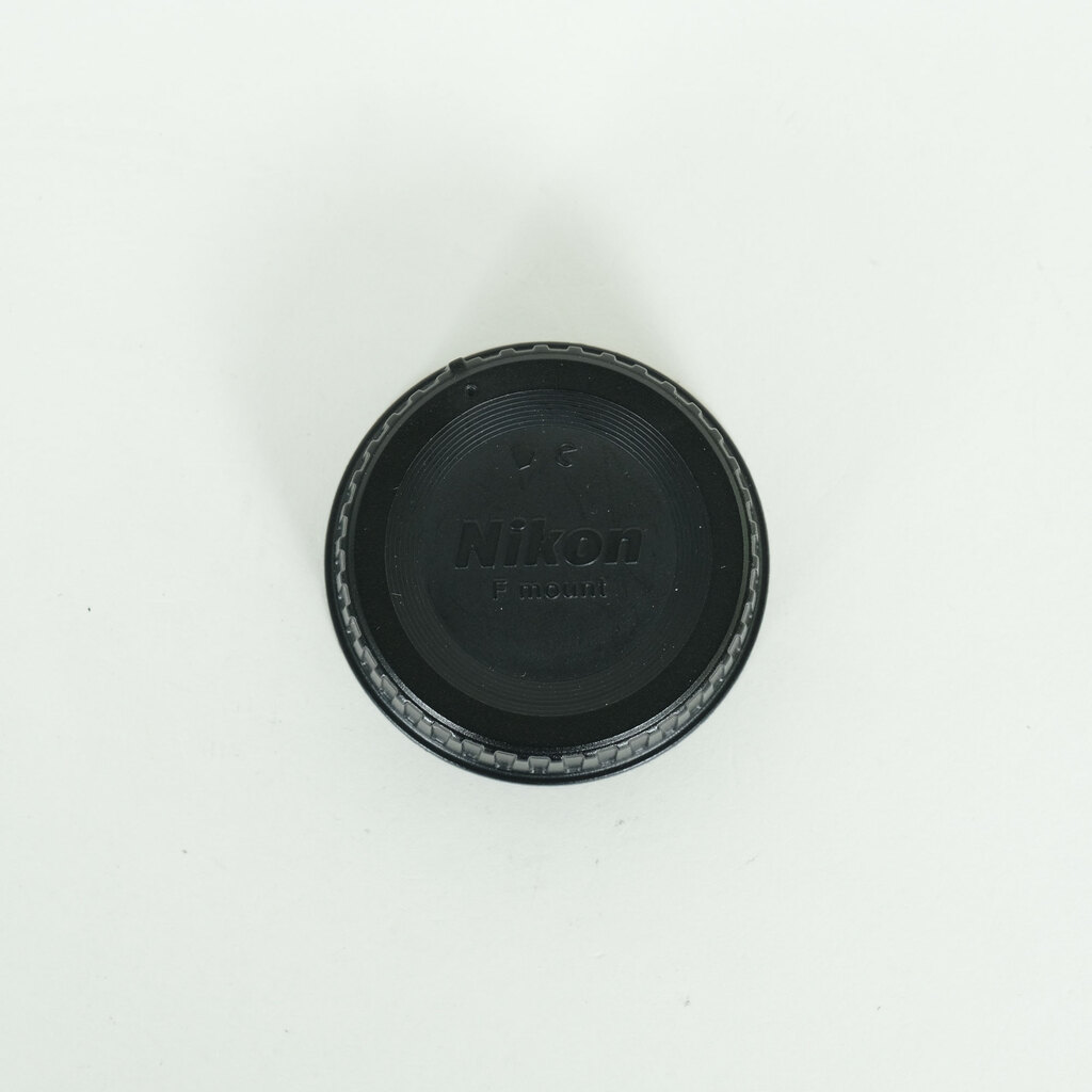 Nikon AF-S NIKKOR 24-70mm f/2.8E ED VR Nikon AF-S NIKKOR 24-70mm f/2.8E ED VR