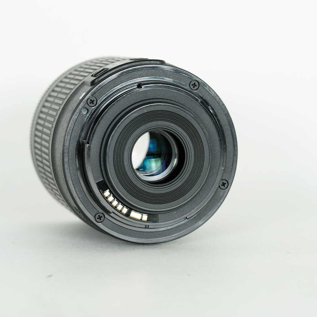 Canon EF-S18-55mm F3.5-5.6 IS STM