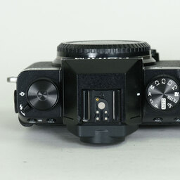 FUJIFILM X-S10