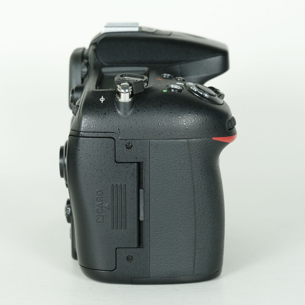 Nikon D7100の出品 | ONE SCENE（ワンシーン）