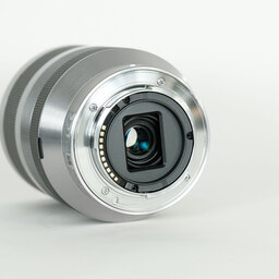 SONY E18-200mm F3.5-6.3 OSS SEL18200