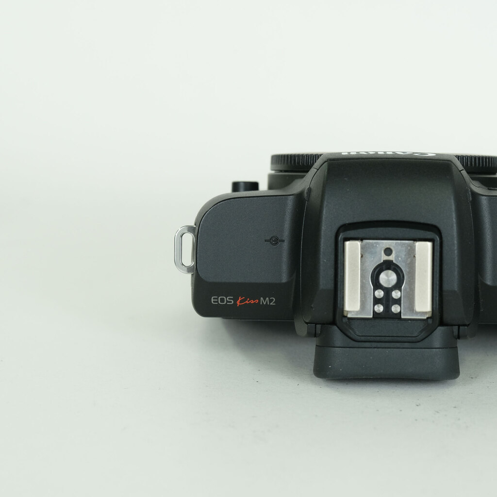 Canon EOS Kiss M2