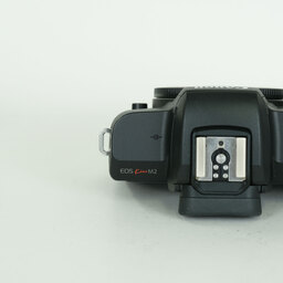 Canon EOS Kiss M2