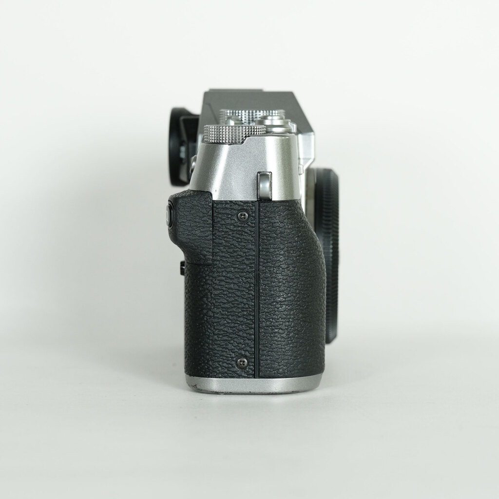 FUJIFILM X-T30の出品 | ONE SCENE（ワンシーン）