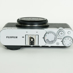 FUJIFILM X-E4 FUJIFILM X-E4