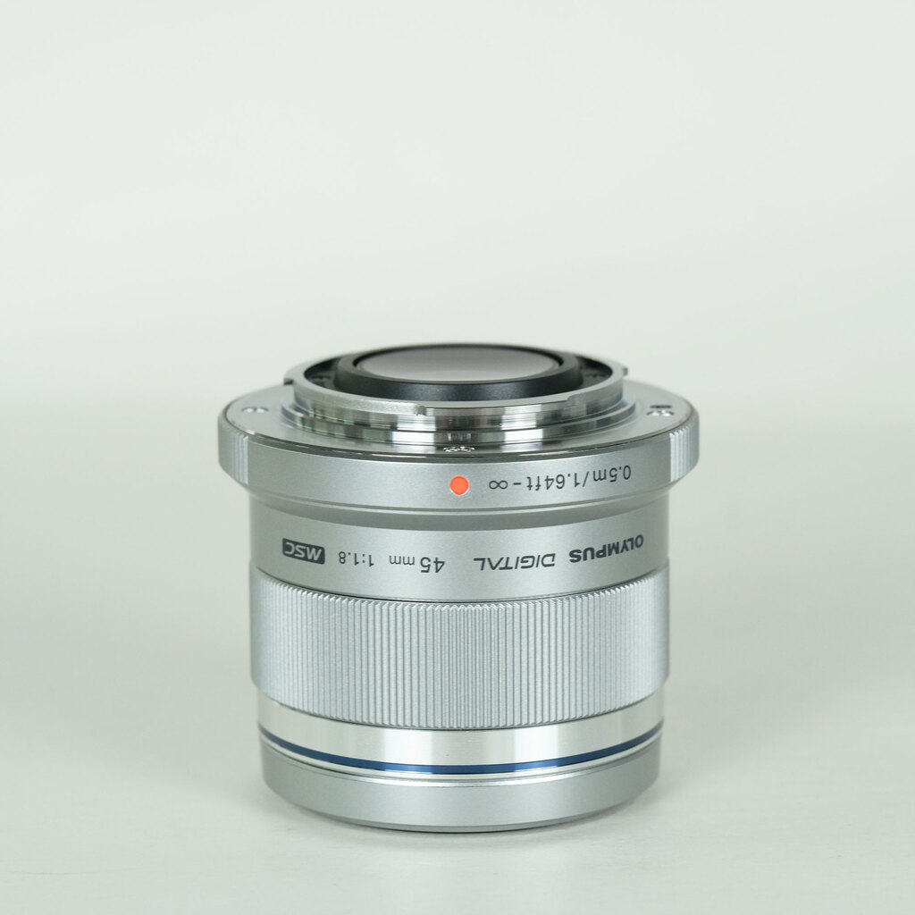 OLYMPUS M.ZUIKO DIGITAL 45mm F1.8の出品 | ONE SCENE（ワンシーン）