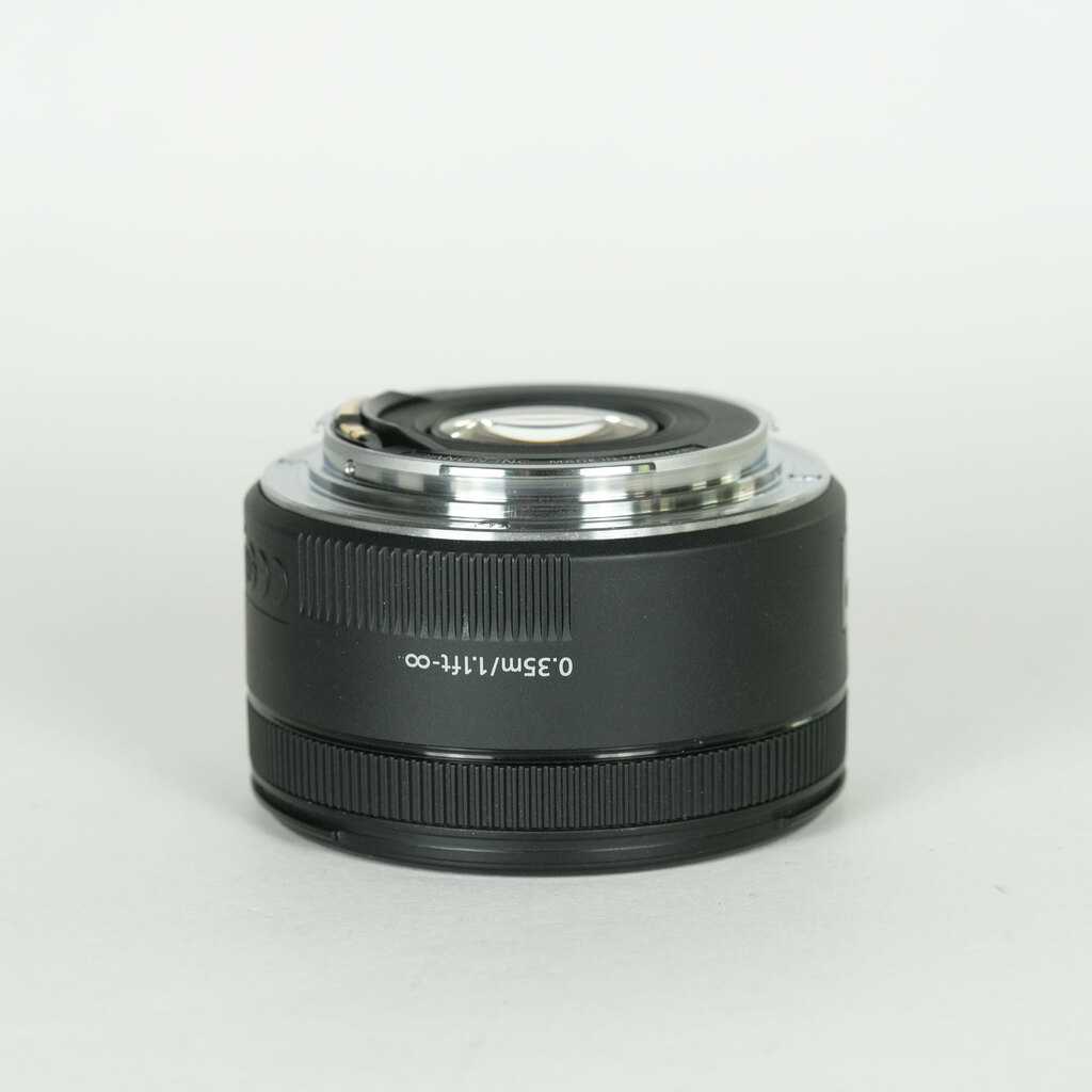 Canon EF50mm F1.8 STMの出品 | ONE SCENE（ワンシーン）