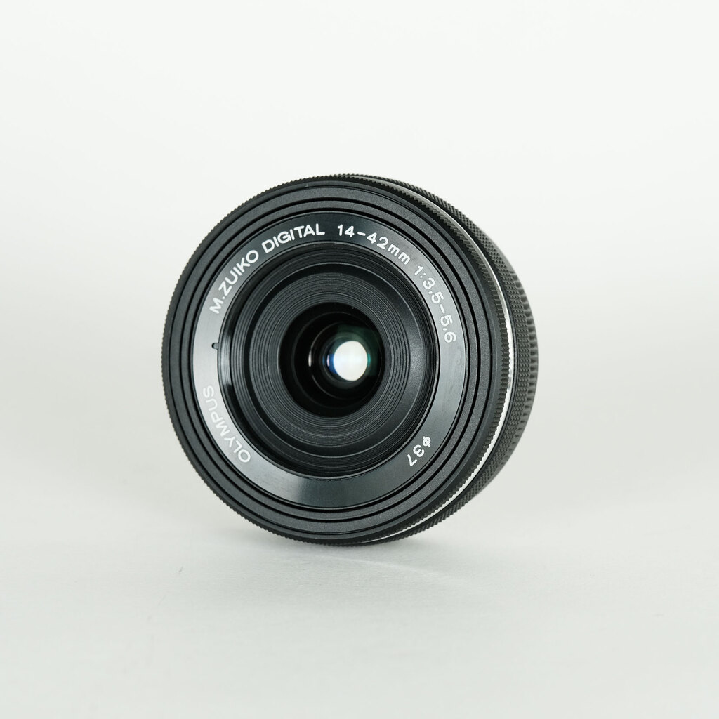 OLYMPUS M.ZUIKO DIGITAL ED 14-42mm F3.5-5.6 EZ ブラック