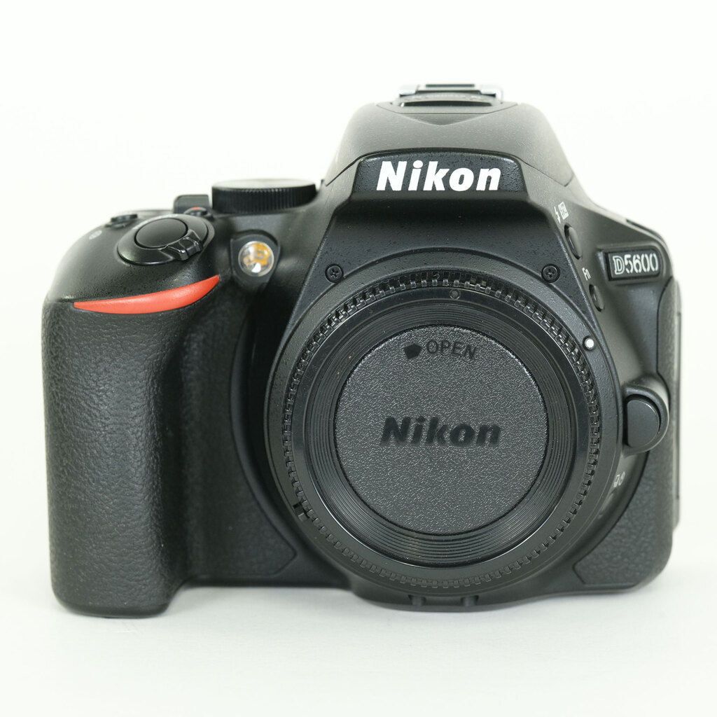 Nikon D5600