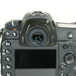 Nikon D5
