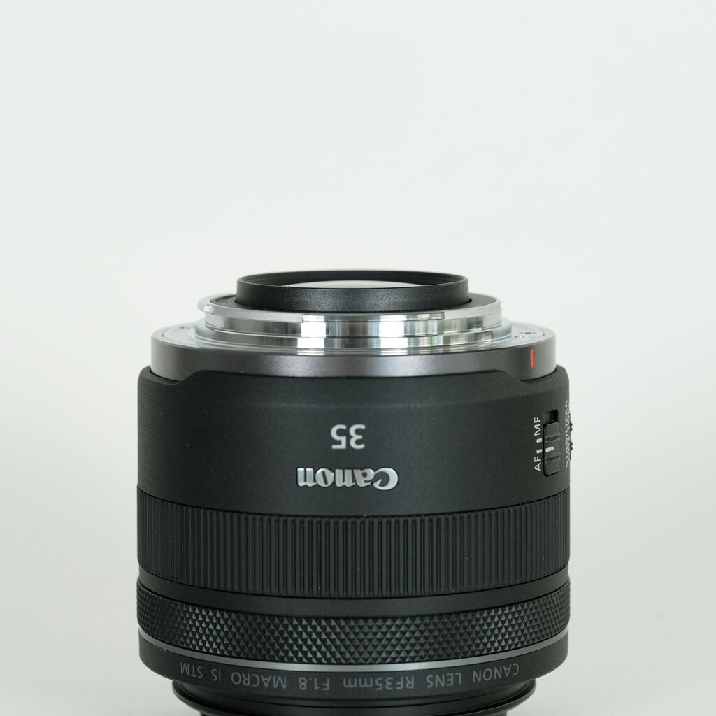 Canon RF35mm F1.8 MACRO IS STM