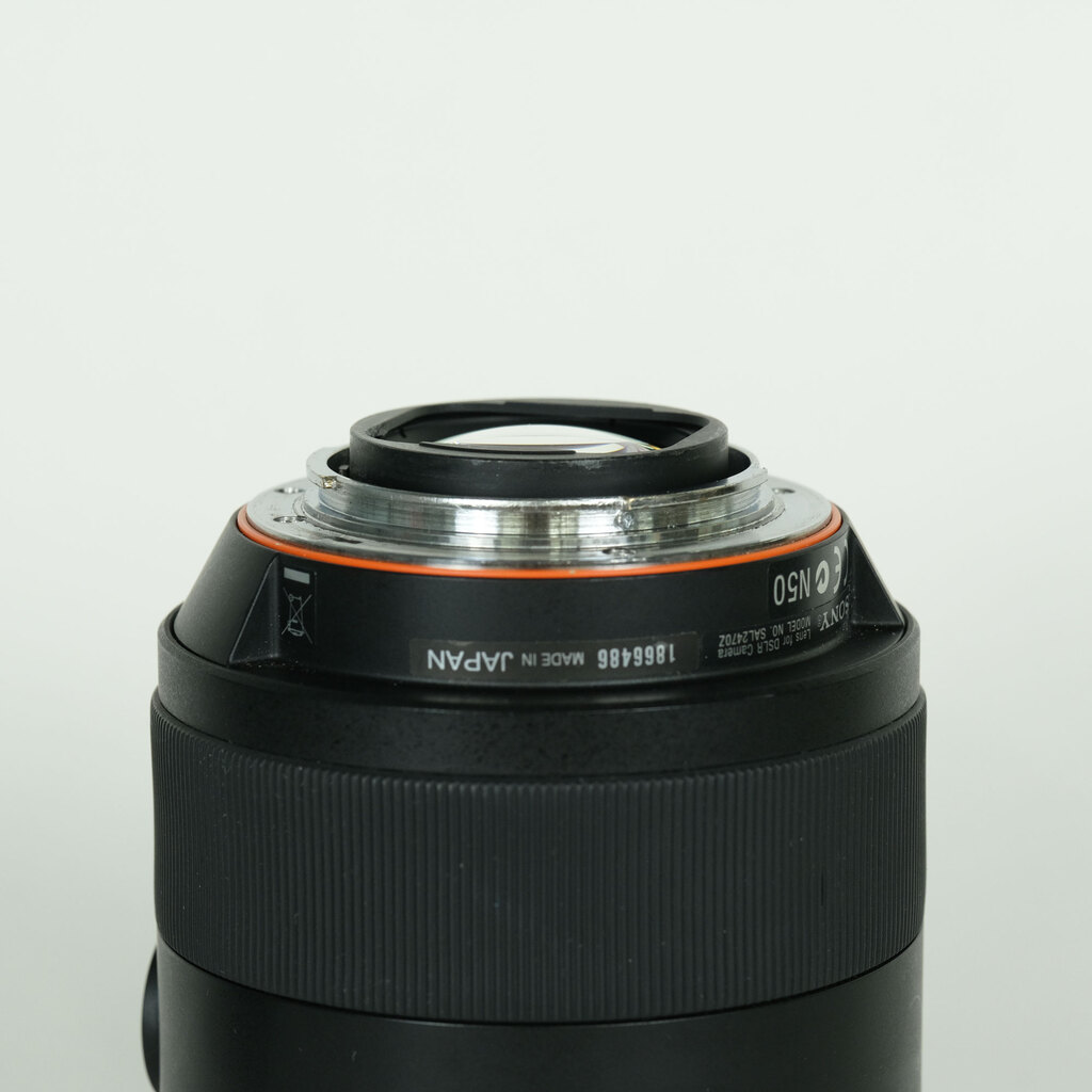 SONY Vario-Sonnar T* 24-70mm F2.8 ZA SSM SAL2470Z SONY Vario-Sonnar T* 24-70mm F2.8 ZA SSM SAL2470Z