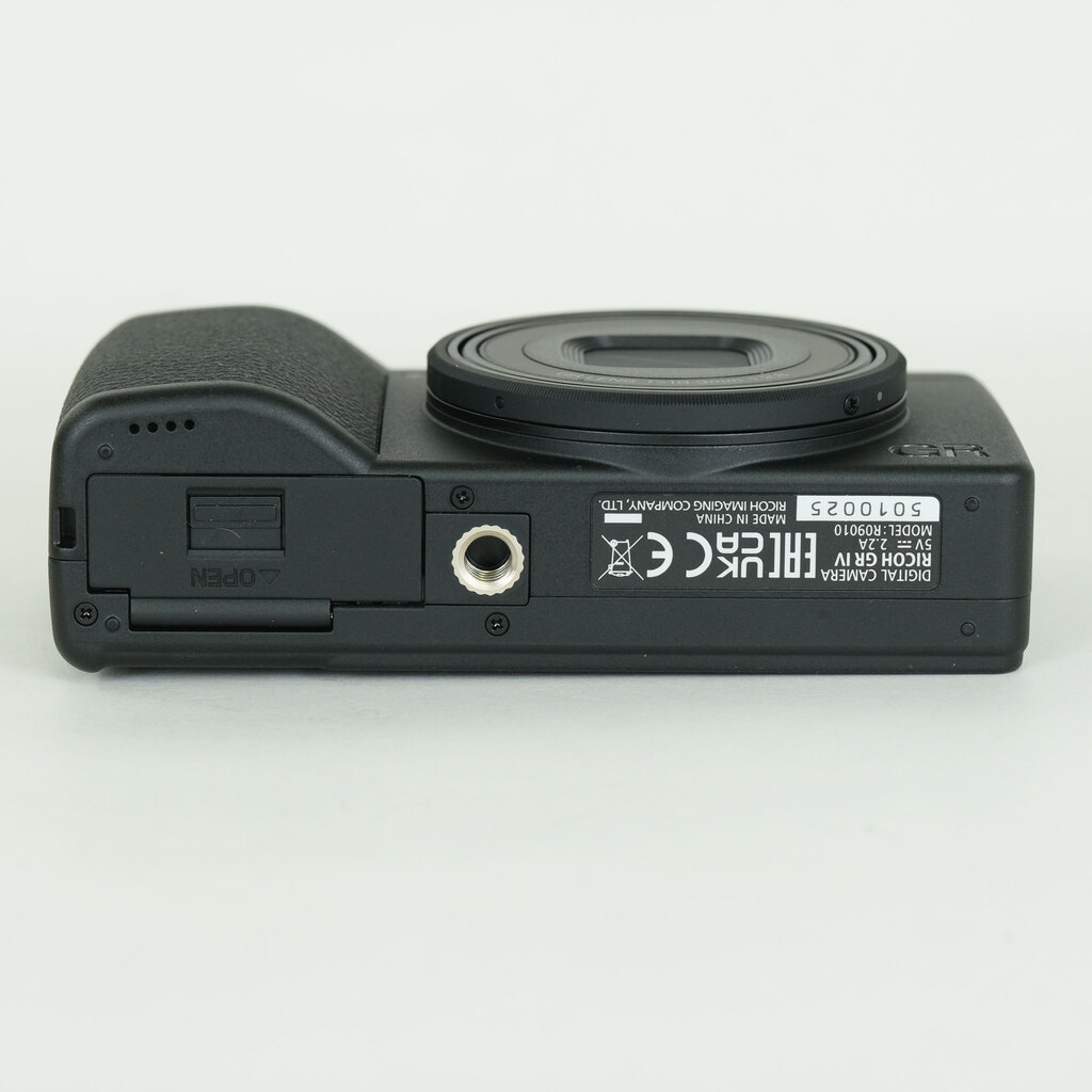 RICOH GR IV Monochrome RICOH GR IV Monochrome