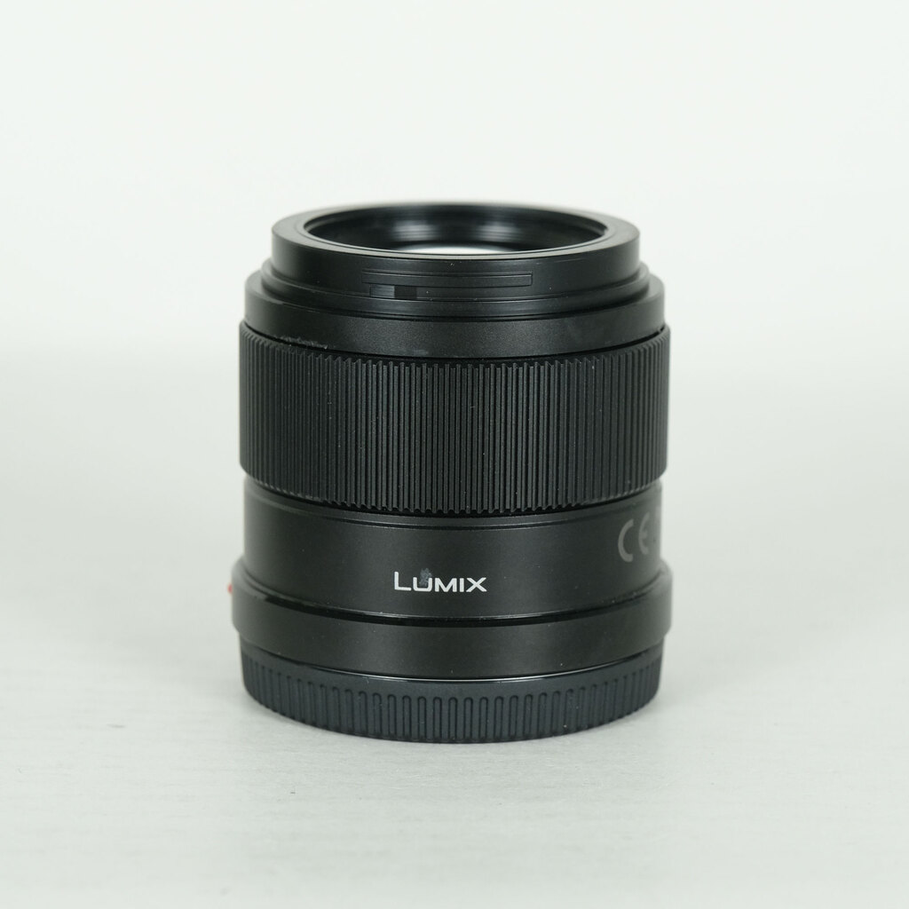 Panasonic LUMIX G 42.5mm / F1.7 ASPH. / POWER O.I.S.の出品 | ONE