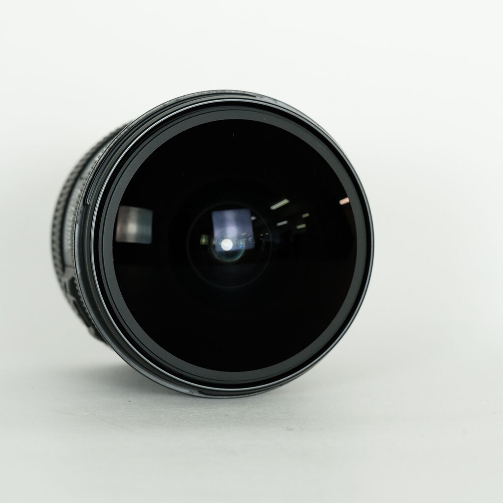 Canon EF8-15mm F4L フィッシュアイ USM