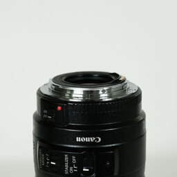 Canon EF70-300mm F4-5.6 IS USM