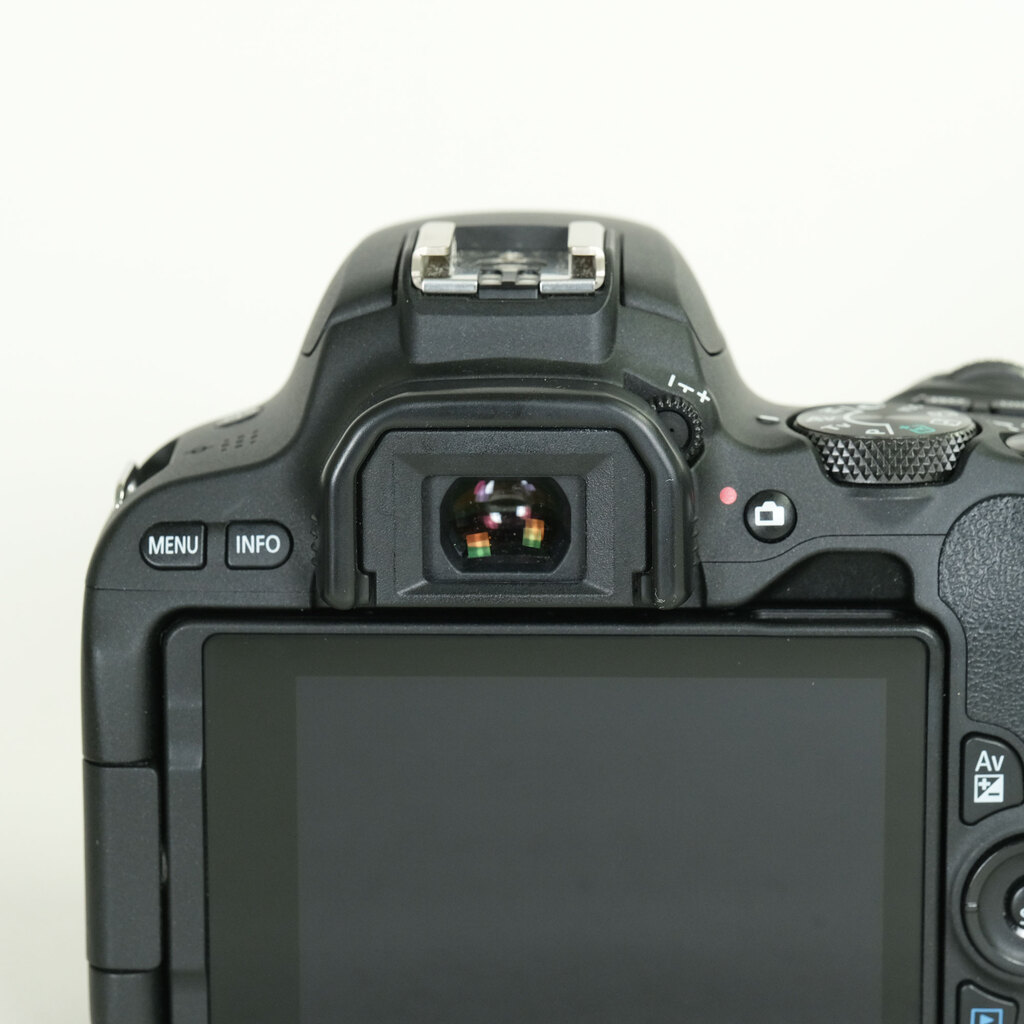 Canon EOS Kiss X9