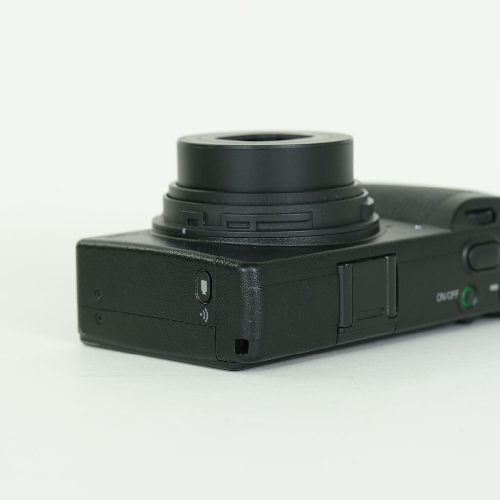 RICOH GR IIIxの出品 | ONE SCENE（ワンシーン）