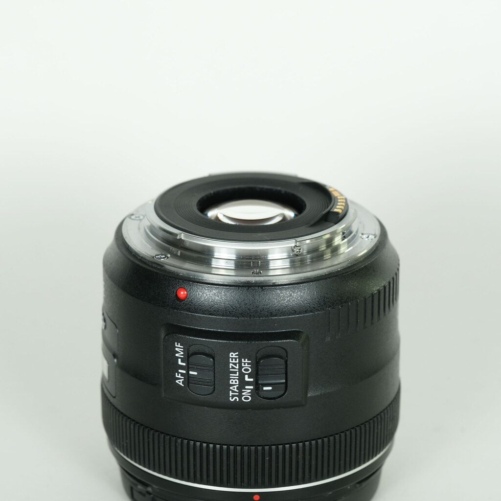 Canon EF35mm F2 IS USM Canon EF35mm F2 IS USM