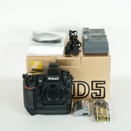 Nikon D5 Nikon D5