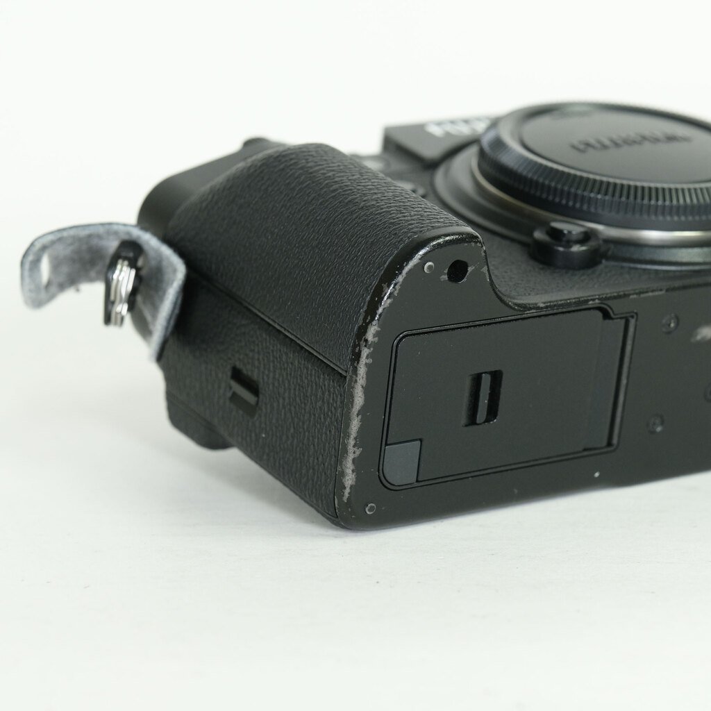 FUJIFILM X-T4