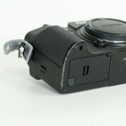 FUJIFILM X-T4